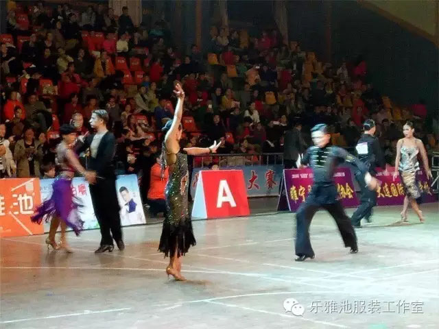 “乐雅池”杯全国体育舞蹈公开赛 暨睢宁国际标准舞大赛圆满结束(图7) “乐雅池”杯全国体育舞蹈公开赛 暨睢宁国际标准舞大赛圆满结束(图7)