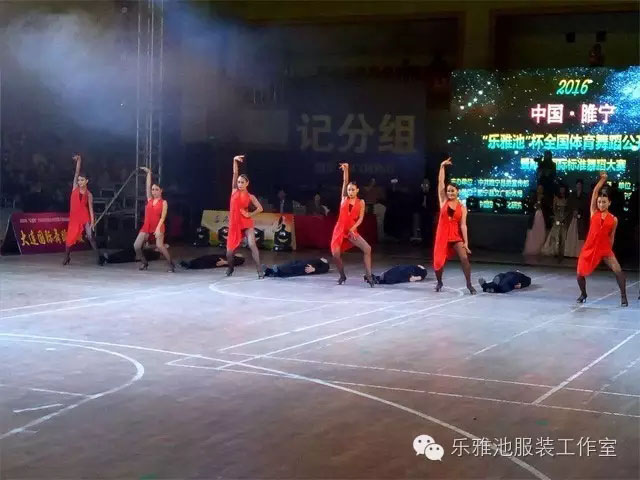 “乐雅池”杯全国体育舞蹈公开赛 暨睢宁国际标准舞大赛圆满结束(图14) “乐雅池”杯全国体育舞蹈公开赛 暨睢宁国际标准舞大赛圆满结束(图14)