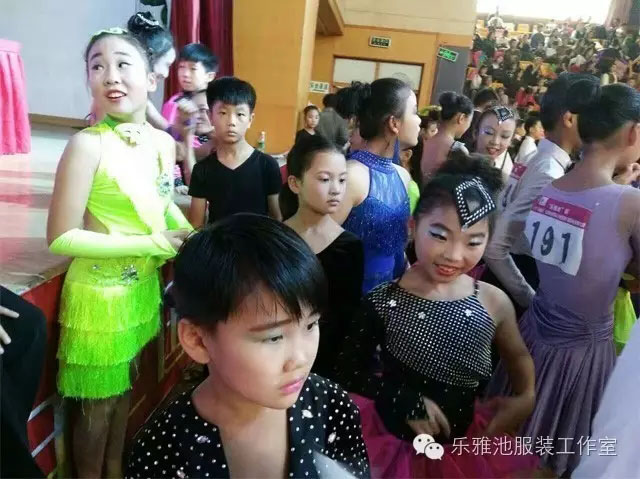 “乐雅池”杯全国体育舞蹈公开赛 暨睢宁国际标准舞大赛圆满结束(图18) “乐雅池”杯全国体育舞蹈公开赛 暨睢宁国际标准舞大赛圆满结束(图18)