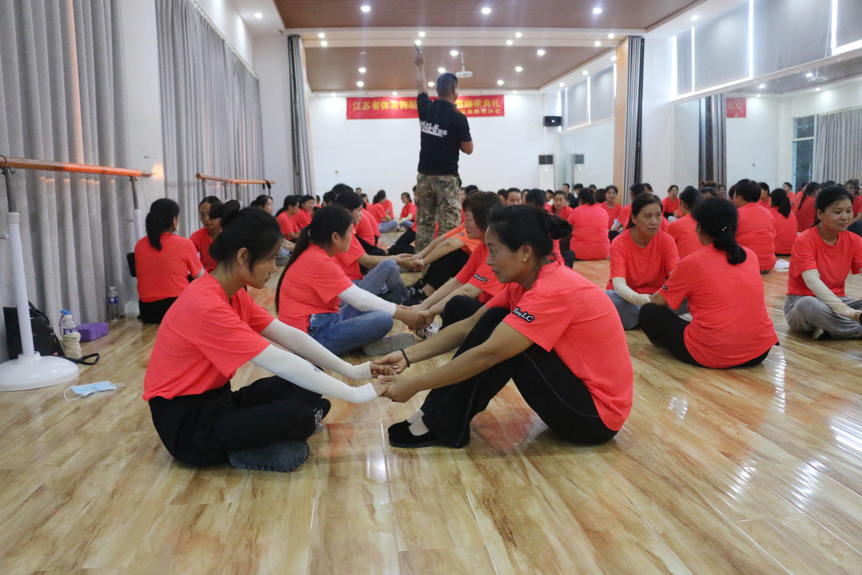 乐雅池“感恩当下砥砺前行不忘初心勇攀2021”内训活动(图12) 乐雅池“感恩当下砥砺前行不忘初心勇攀2021”内训活动(图12)