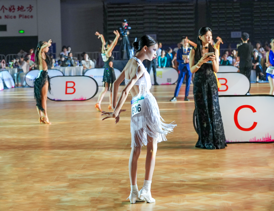 乐雅池受邀参加——【滨湖·不只是滨湖】2024中国·江苏体育舞蹈公开赛(图12) 乐雅池受邀参加——【滨湖·不只是滨湖】2024中国·江苏体育舞蹈公开赛(图12)